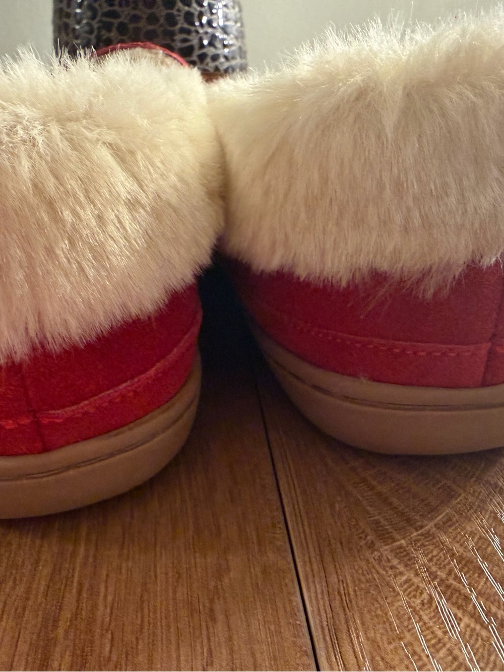 Women’s Coldwater Creek Red Suede Moc Loafers Fuzzy Lined 9M EUC Walk with Me - Picture 6 of 10